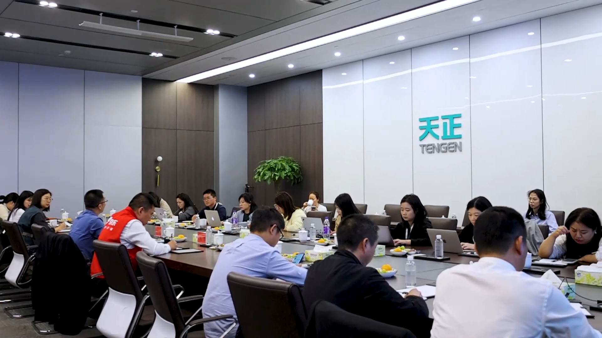 京东工业走进pp电子，探访产业数智化之路！